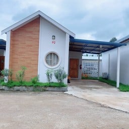 โรงแรม ภัคชุดา รีสอร์ท น้ำยืน