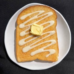 Suwann ปังปิ้ง-นมสด