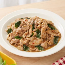 ข้าวราดผัดโหระพา