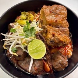 ขนมจีนน้ำเงี้ยวเชียงราย น้ำข้น