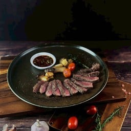 สเต็กเนื้อเซอร์ลอยน์พรีเมี่ยม