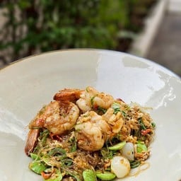 ผัดสามเหม็นใส่กุ้ง