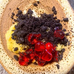 ครีมคัสตาร์ด+โอรีโอ้บด+เยลลี่แดง