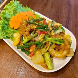 แม่ประยูร ริมบึง -