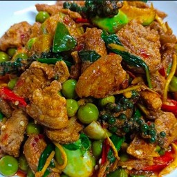 ผัดเผ็ดหมูป่า