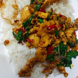 ครัวคุณน้อย Pleonchit Food Center