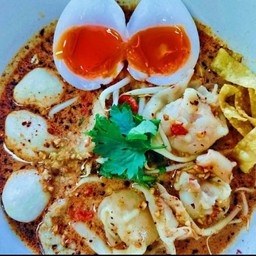 เกี๊ยวหมูเด้งต้มยำ น้ำข้น ไข่ทะลัก