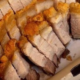 โกวิทปลาเผา หมูกรอบอบโอ่ง