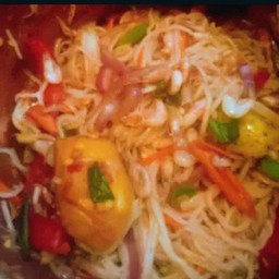 @1 . ตำลาวลั่นทุ่ง ตำเส้นขนมจีนน้ำปลาร้าต้มนัวกุ้งฝอยคั่วสุก