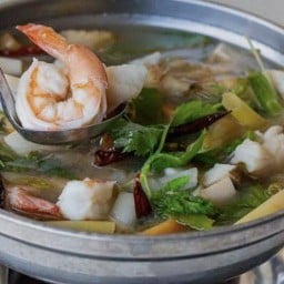 ร้านข้าวเมณูเช้าและเย็นรสเด็ดอร่อยบอกต่อ ร้านกระเพรารสเด็ดอร่อยบอกต่อ