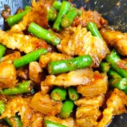 เจ๊วรรณ-ครัวนครศรี (หมู่บ้านทองวิลเลจ) ถนนเสรีไทย 41