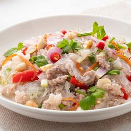 ยำวุ้นเส้นหมูสับโบราณ