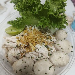 หมี่คลุกลูกชิ้นหมู (รสออริจินัล)