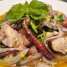 น้ำตกไก่ย่าง