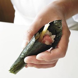 มากิยาวไส้กุ้งทอด