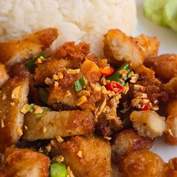 ไก่กรอบคั่วพริกเกลือ
