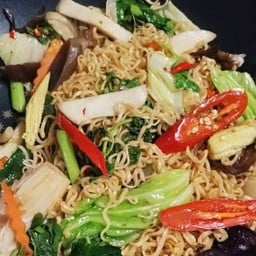 มาม่า - ผัดขี้เมา ใส่พริก