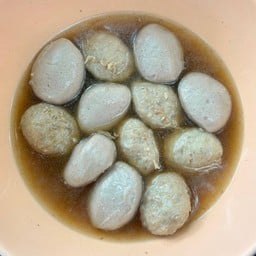 มัธยม : เกาเหลาลูกชิ้น