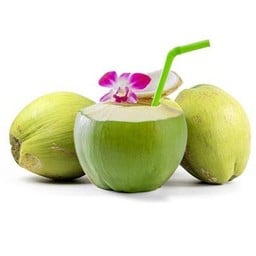 มะพร้าวน้ำหอม เสิร์ฟเป็นลูก