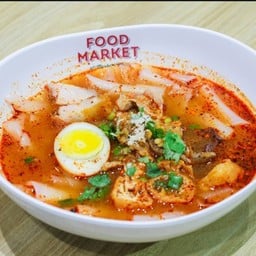 ก๋วยจั๊บต้มยำน้ำข้นไก่