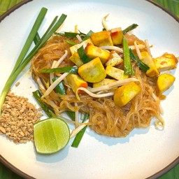 ผัดไทยเต้าหู้ใส่ไข่