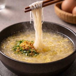 ก๋วยจั๊บญวนซุปไข่