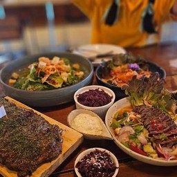 ยำเนื้อย่าง