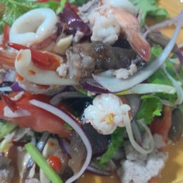 ยำเห็ดรวม