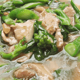 ราดหน้าไก่