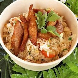 ข้าวผัดหน้าหมูแดดเดียว