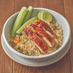 ข้าวผัดสเต็กไก่เผ็ด