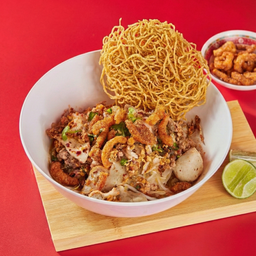 เตี๋ยวหมูต้มยำทรงเครื่องน้ำพริกกากหมู.