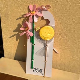 Puzzle Love - Cream card & Pink Daisy