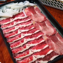 ชุดเสือออส