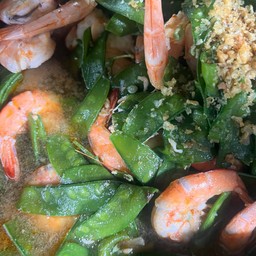 กุ้งผัดถั่วลันเตา (กับข้าว)