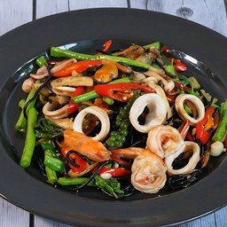 ผัดขี้เมา