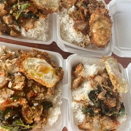 ข้าวราดกระเพรา(ตามใจสั่ง)