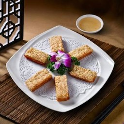 ขนมปังหน้ากุ้งทอง (6 ชิ้น)
