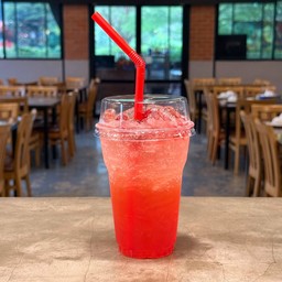 น้ำสตรอร์เบอร์รี โซดา