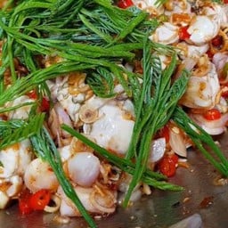 ยำ 3 แซ่บหลวงพระบาง -