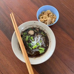 ป.ประทีป ก๋วยเตี๋ยวเรือ (สาขาไร่ขิง42)