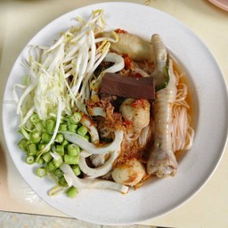 ขนมจีนแม่พิกุล