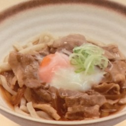 อุด้งหมูและไข่ออนเซ็น