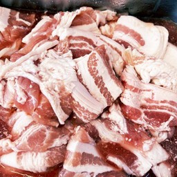 สามชั้นหมักนุ่ม (100 กรัม)