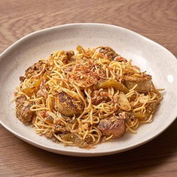 คาเปลลินีผัดไส้อั่วน้ำพริกหนุ่ม