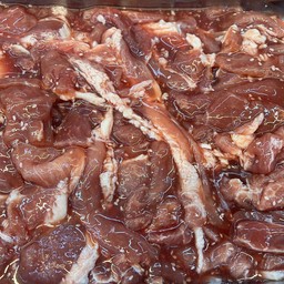 หมูหมักพริก (100 กรัม)