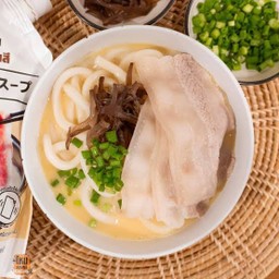 อูด้งราเมง น้ำซุปทงคัตสึ