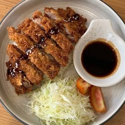 ข้าวหน้าหมูทอดทงคตสึ