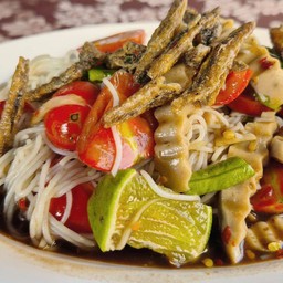 ตำขนมจีน (ทางร้านไม่แยกเส้น, น้ำตำ, อื่นๆ)