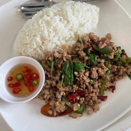 ข้าวกะเพราหมูสับ